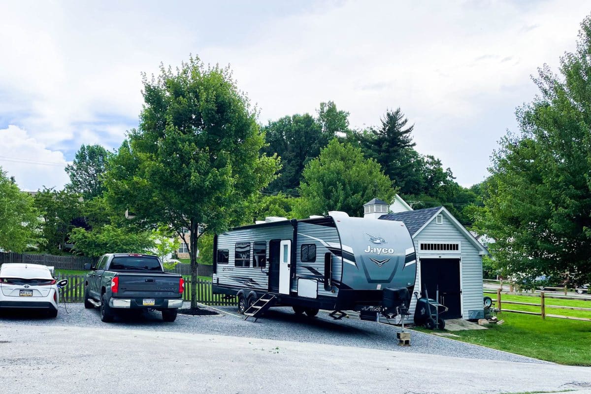 parking gravel pad