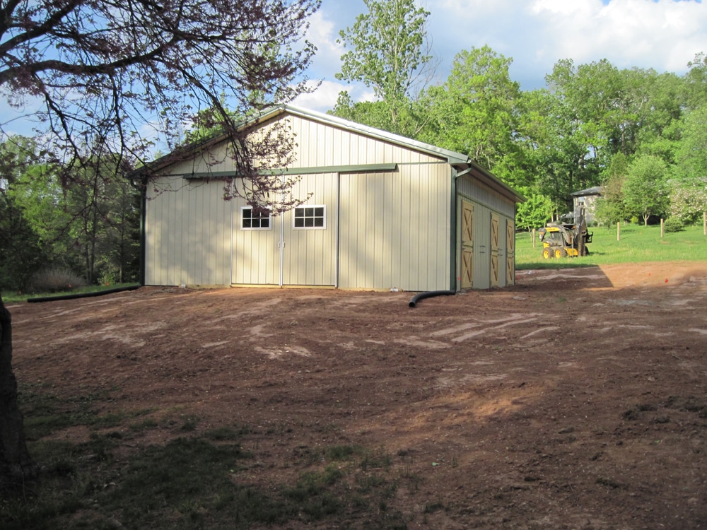 Horse barn in PA with rubber horse stall mats